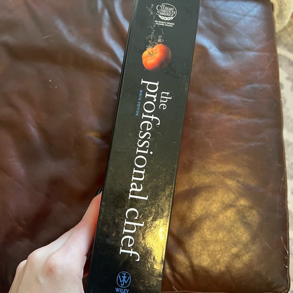 The Professional Chef - The Culinary Institute of America - Picture 8 of 9